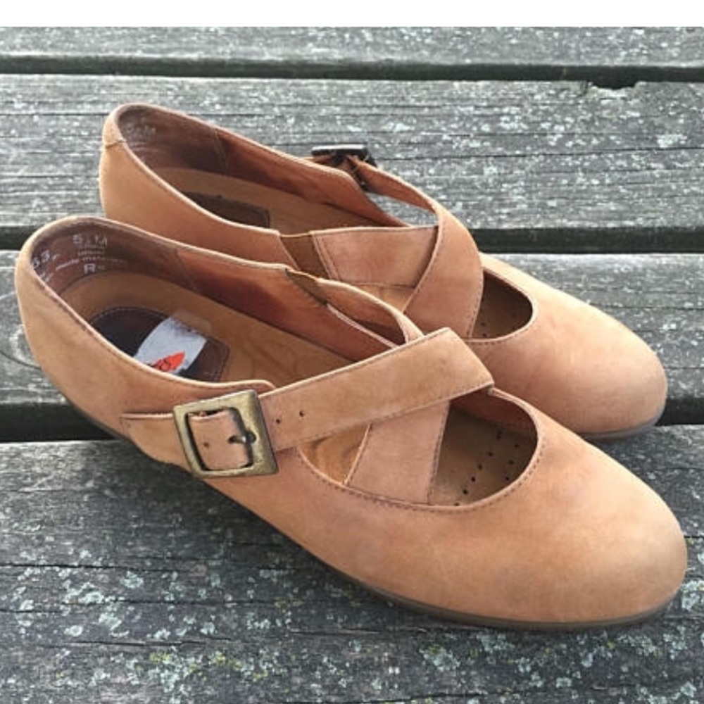 Vintage Rockport Leather Buckle Shoes